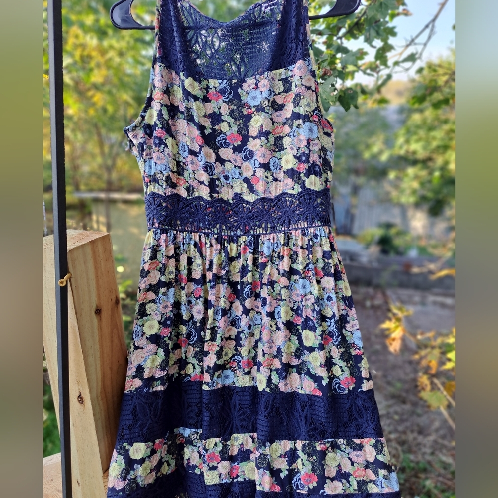 Lauren Conrad womens floral dress